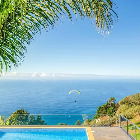 Oceanscape Villa *