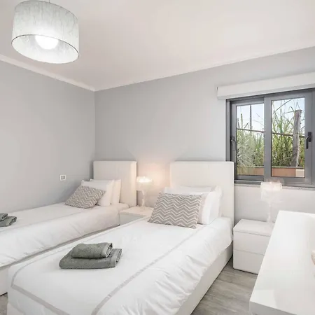 Oceanscape Villa *